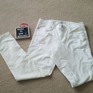 Calvin Klein Jeans 10 Silver Label White Soft
